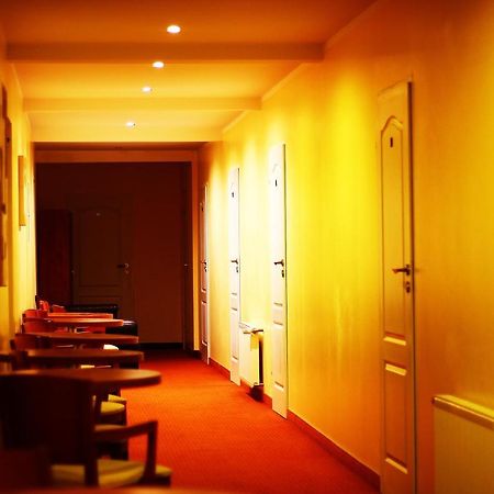 Kardamon Bed & Breakfast ซารี ภายนอก รูปภาพ